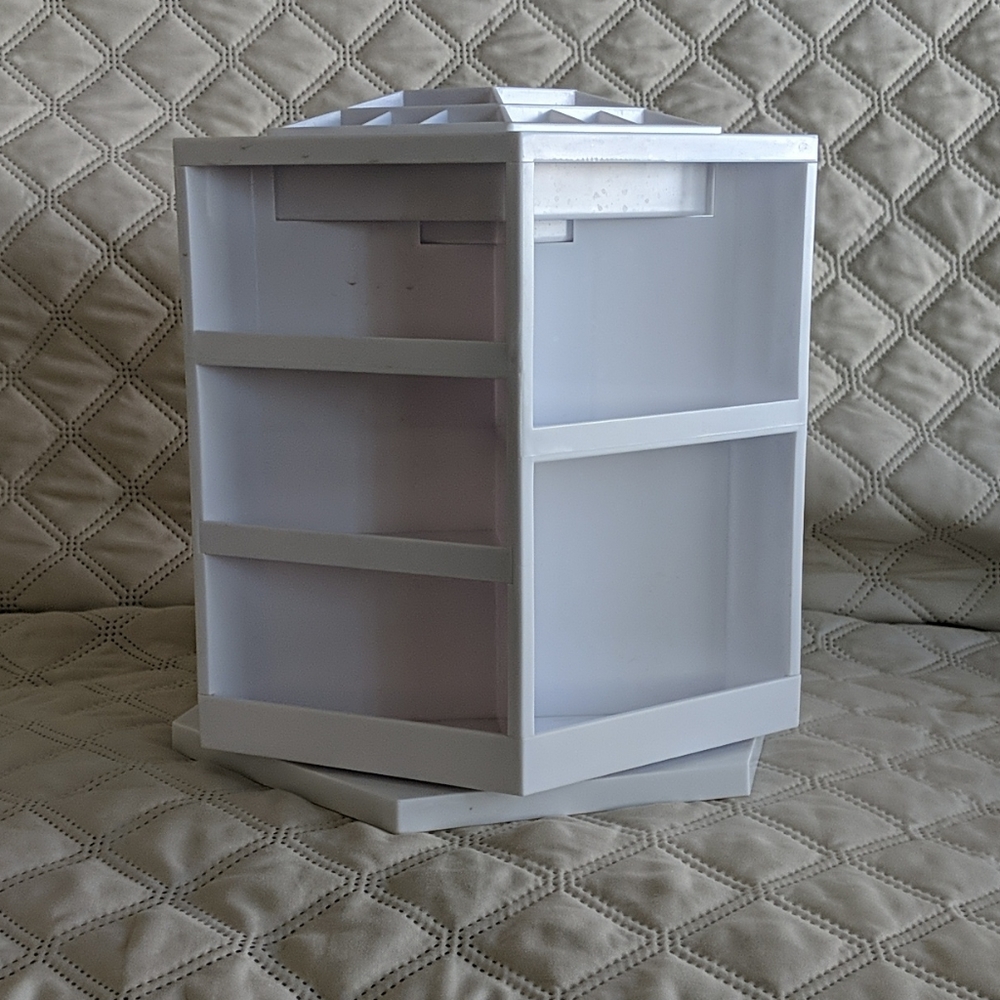 Makeup Holder - image 2